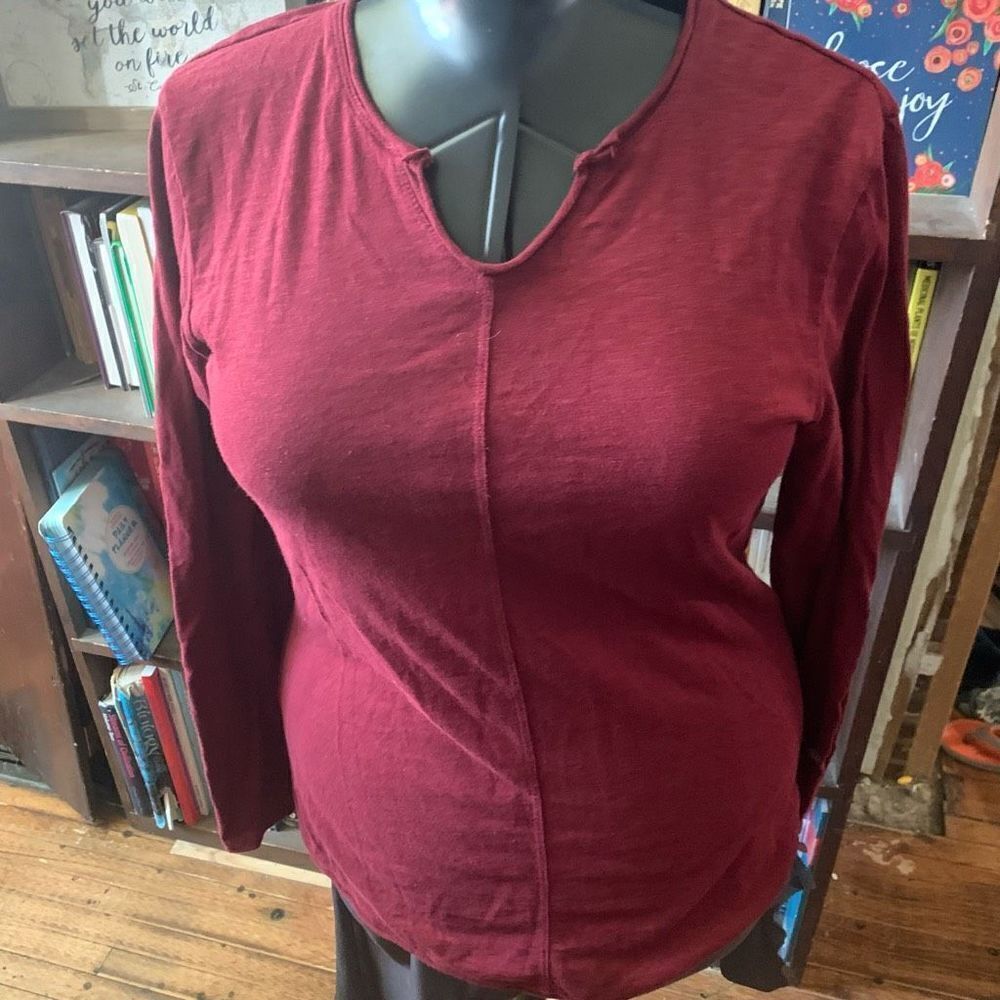 Habitat small batch boutique XS deep red knit cozy top